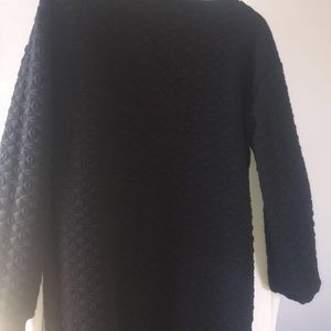 A oversized sweatshirt/sweater dress